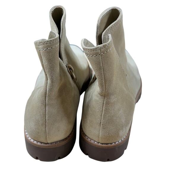 Vince NWOB Jacee Weatherproof Suede Ankle Boots in Sand Size 8.5M Side Zip - Picture 3 of 8